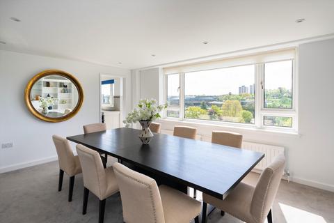 4 bedroom penthouse for sale, Victoria Drive, London, SW19