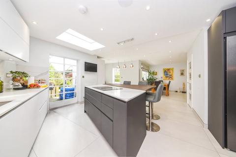 4 bedroom semi-detached house for sale, Howard Walk, Hampstead Garden Suburb, London, N2