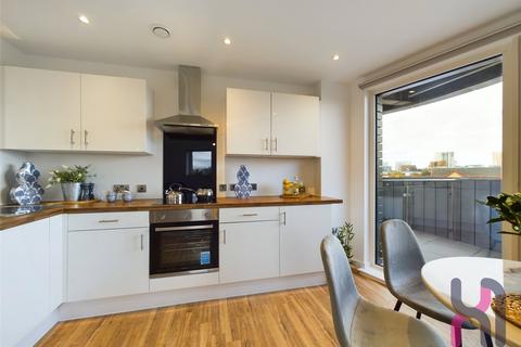 2 bedroom flat to rent, Manchester Waters, 5 Pomona Strand, Old Trafford, M16