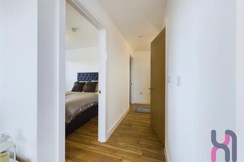 2 bedroom flat to rent, Manchester Waters, 5 Pomona Strand, Old Trafford, M16