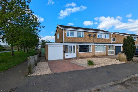 3 bedroom semi-detached house for sale - Worcester Close, Great Lumley, DH3