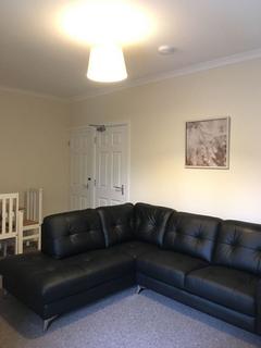 1 bedroom in a house share to rent, Cwmrhydyceirw Rd, Swansea