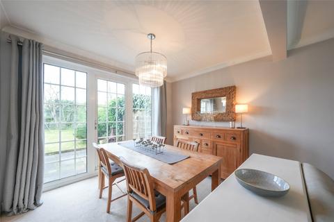 15 Catcheside Close, Whickham, Newcastle Upon Tyne, NE16 5RX
