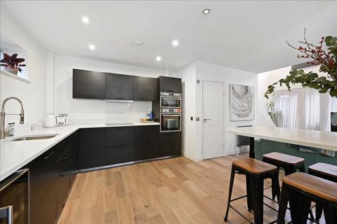 2 bedroom terraced house for sale, Hayloft, 17A Seely Road, Tooting