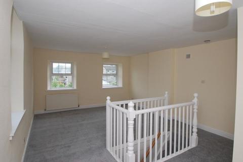 2 bedroom detached house to rent, Towngate, Thurlstone, Sheffield, S36 9RH