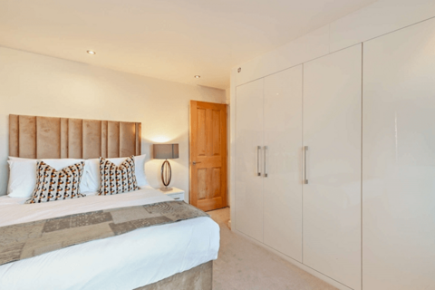 2 bedroom flat to rent, Pelham Court, South Kensington, London, SW3