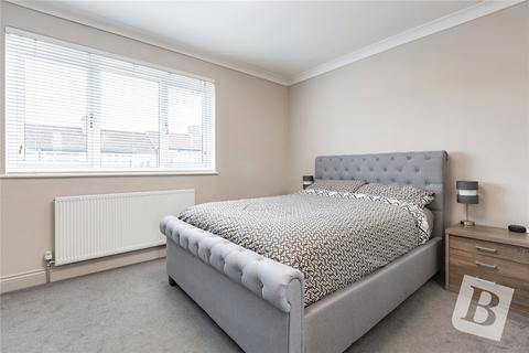 2 bedroom terraced house for sale, Benets Road, Hornchurch, RM11