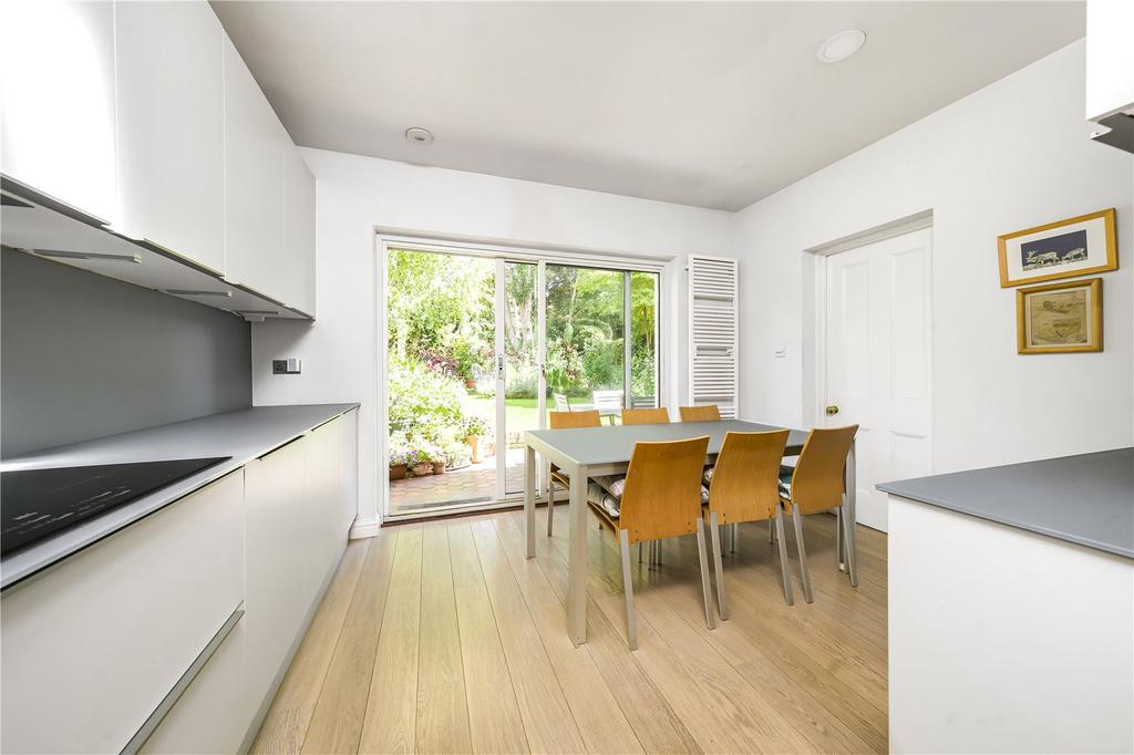 Kitchen/Breakfast Rm