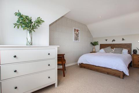 12 Brunswick Place, Lymington, SO41 9EQ