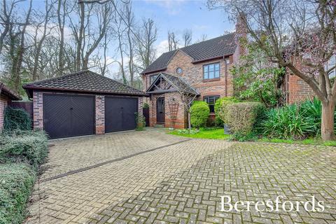 3 Chaffinch Crescent, Billericay, CM11 2YX