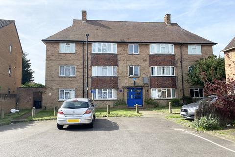 2 bedroom flat for sale, Grove Road West, EN3