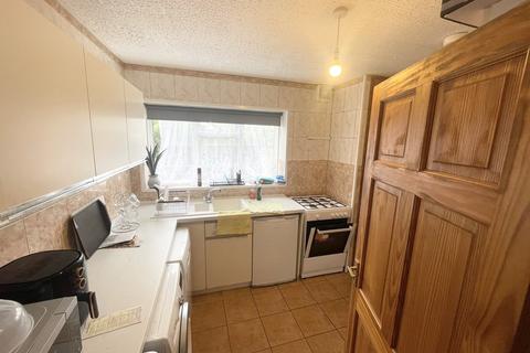 2 bedroom flat for sale, Grove Road West, EN3