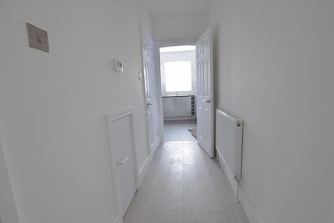 4 bedroom terraced house to rent, Greenfield Road, London N15