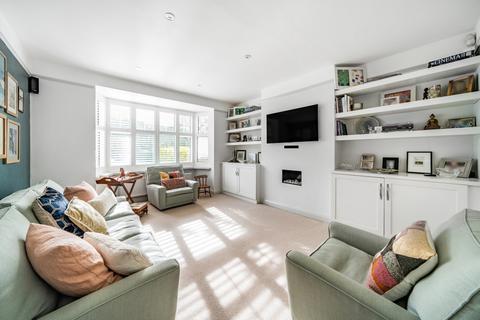 6 Lower Camden, Chislehurst, BR7 5HX