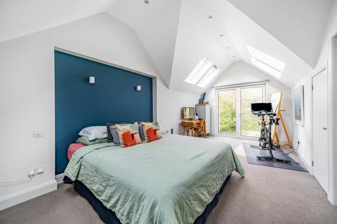6 Lower Camden, Chislehurst, BR7 5HX