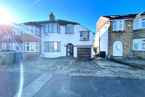 4 bedroom semi-detached house for sale, Ventnor Avenue, Stanmore