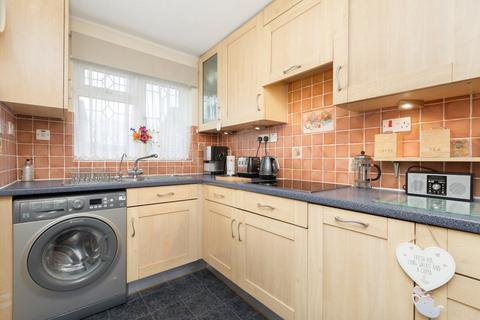 6 Milestone Close, Stevenage, SG2 9RR