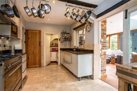 102 Rook Lane, Chaldon, Caterham, CR3 5BE