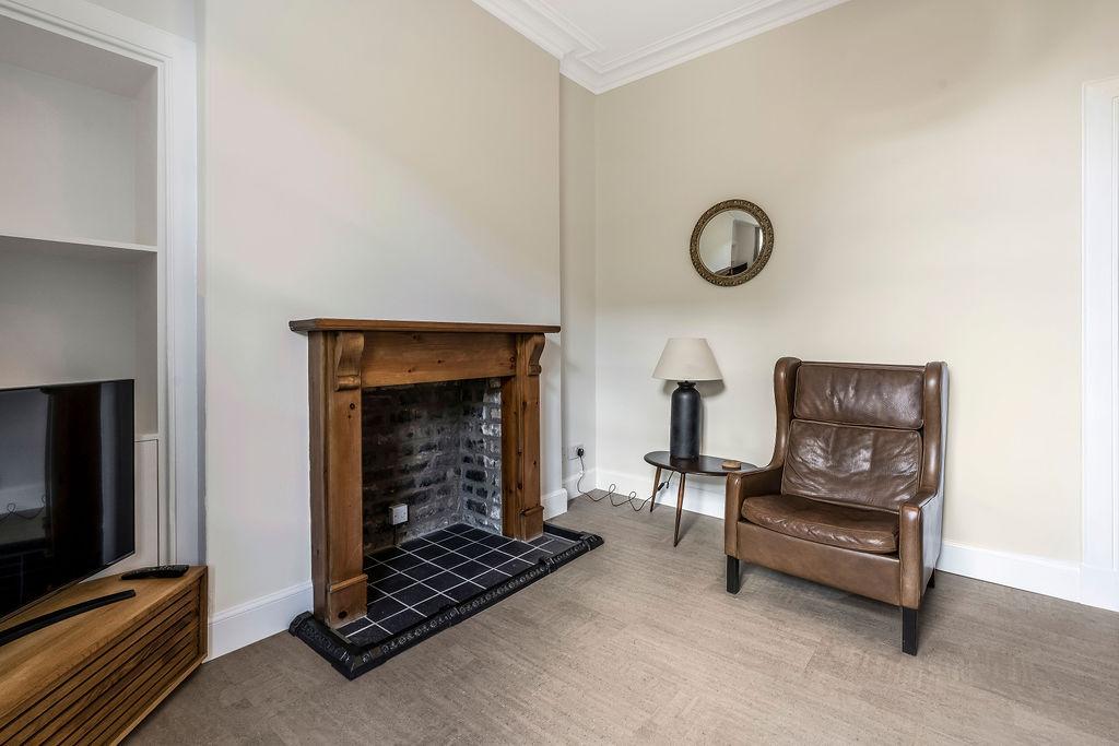 Apartment in Edinburgh, Silvermills, Stockbridge - View 3