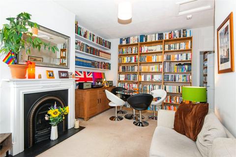 1 bedroom apartment for sale, Gould Road, Twickenham, TW2