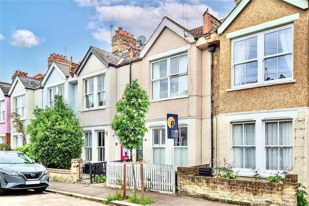 Gould Road, Twickenham, TW2 1 bed apartment for sale £349,950