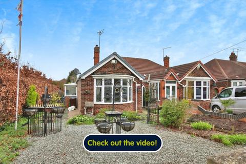 2 bedroom bungalow for sale - Sutton Road, Hull, HU8 0HU