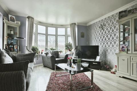 2 bedroom semi-detached bungalow for sale, Sutton Road, Hull, HU8 0HU