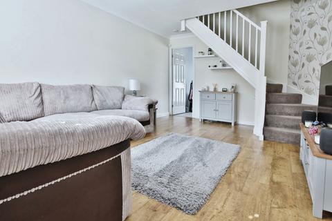 2 bedroom semi-detached house for sale, Fossdale Close, Hull, East Riding of Yorkshire, HU8 9UB