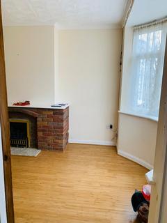2 bedroom semi-detached house to rent, Anstey Lane, Leicester
