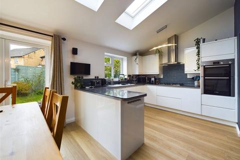 39 Thomas Stock Gardens, Abbeymead, Gloucester, GL4 5GH