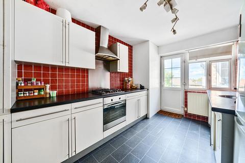 2 bedroom apartment for sale, Brownhill Road, London