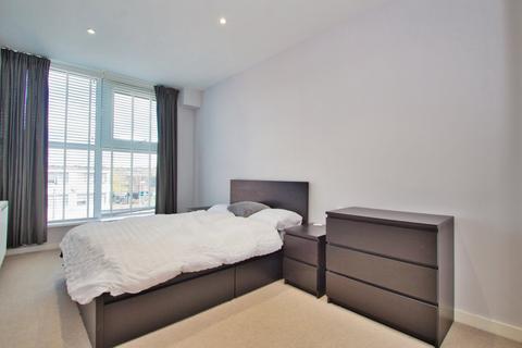 1 bedroom apartment to rent, Albany Gate, Darkes Lane, Potters Bar