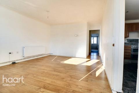 2 bedroom flat for sale, Barn Mead, Harlow