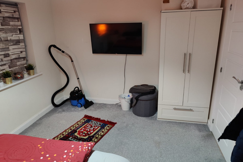1 bedroom in a house share to rent, Sgt Mark Stansfield Way, Hyde SK14