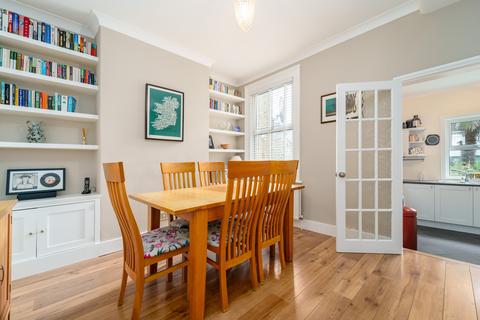 62 Darwin Road, London, W5 4BH