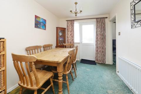 2 bedroom end of terrace house for sale, Wiltshire Lane, Pinner HA5