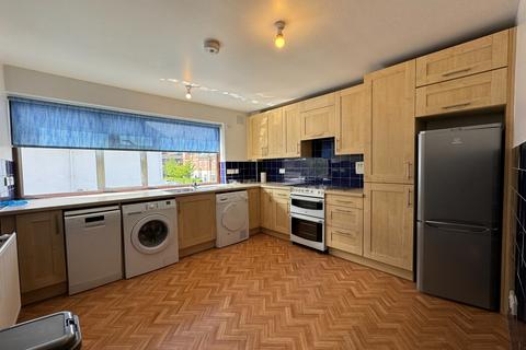 3 bedroom apartment to rent, York Road, Maidenhead, Berkshire