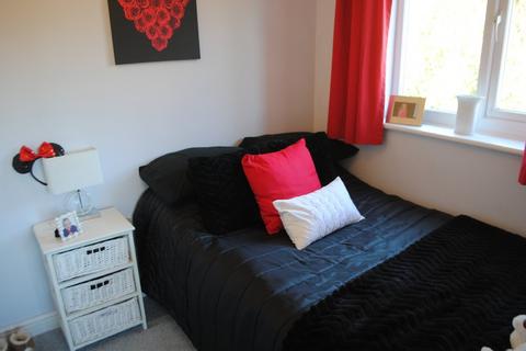 1 bedroom apartment for sale, Millersdale Court, Glossop SK13