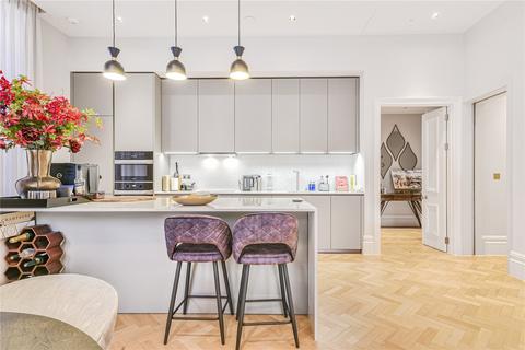 2 bedroom apartment to rent, Kensington Court, London, W8