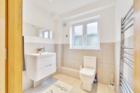7 Willow Walk, Orpington, BR6 7AA