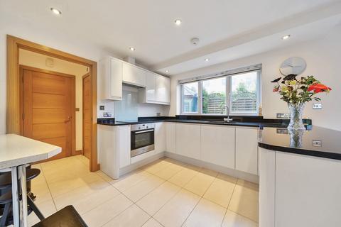7 Willow Walk, Orpington, BR6 7AA
