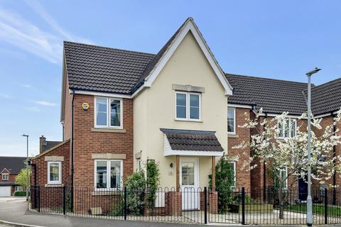 4 bedroom detached house for sale, Leventon Place, Hilperton