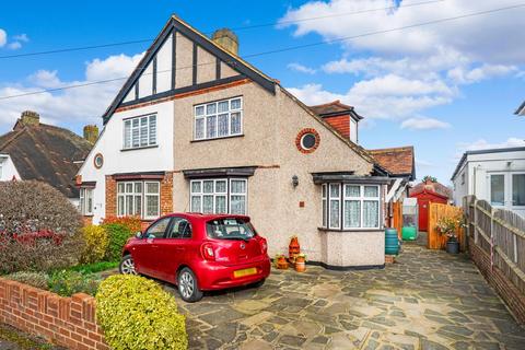 24 Anglesey Gardens, Carshalton, SM5 3JE