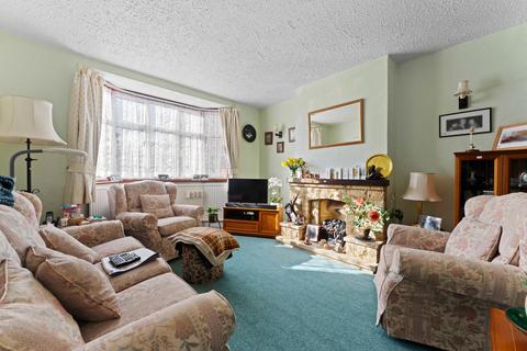 24 Anglesey Gardens, Carshalton, SM5 3JE
