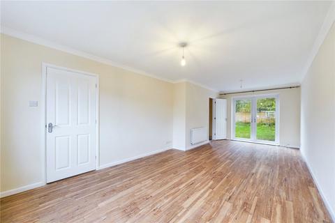 3 bedroom semi-detached house to rent, Pinehurst, Tadley, Hampshire, RG26
