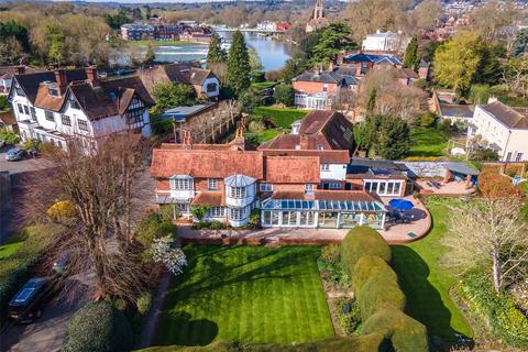 6 bedroom detached house for sale, Mill Road, Marlow SL7
