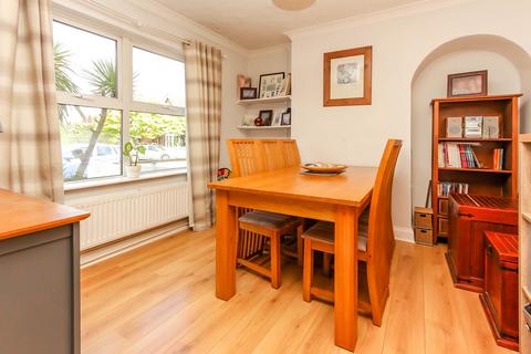 25 Broadway, Wellingborough, NN8 2DA