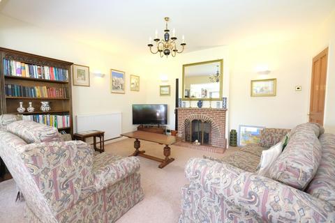Egremont Chelsfield Lane, Orpington, BR6 7RP