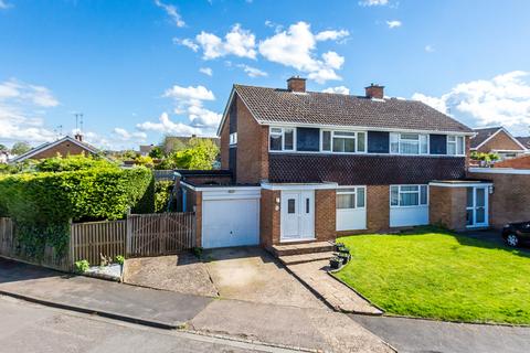 21 Boughton Drive, Rushden, NN10 9HX