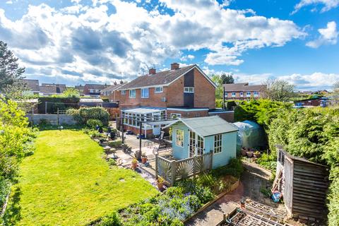 21 Boughton Drive, Rushden, NN10 9HX